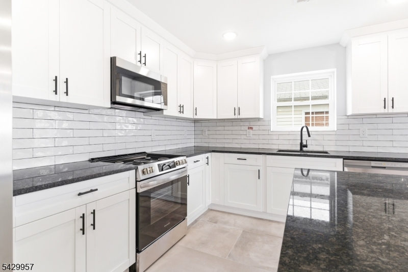 129 Mt Pleasant Ave, #3, Newark City, NJ 07104 Listing Photo  0