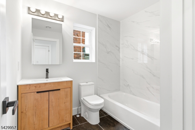 Main bathroom