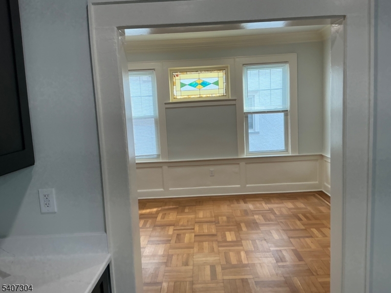 DINING ROOM OFF KITCHEN