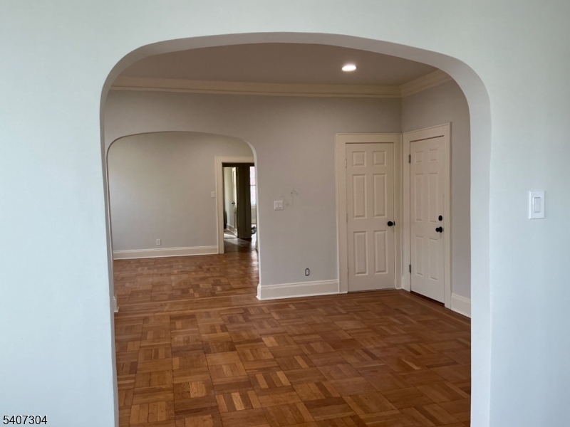 ENTRY SPACE
