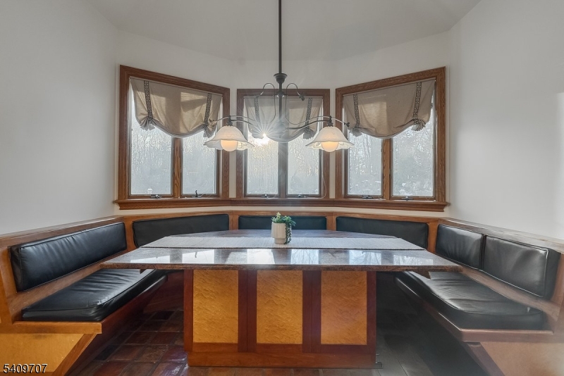 Breakfast nook