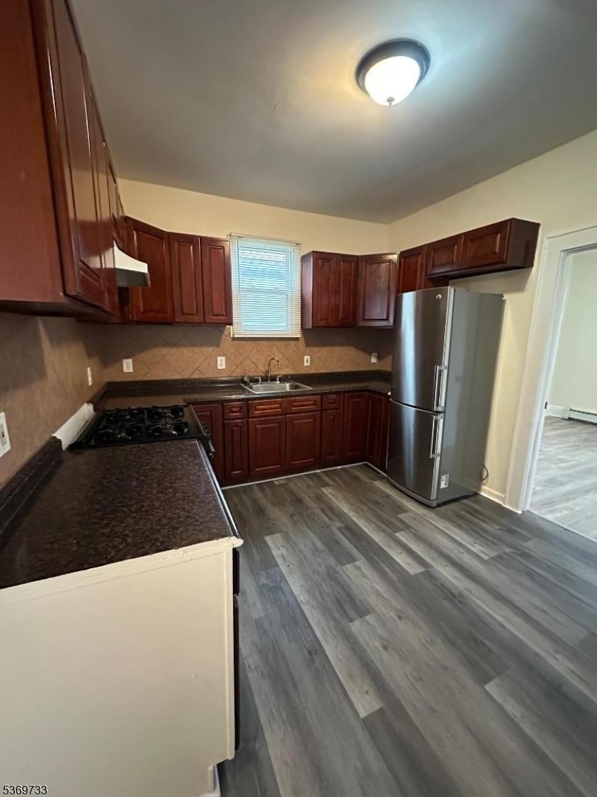 Eat In Kitchen