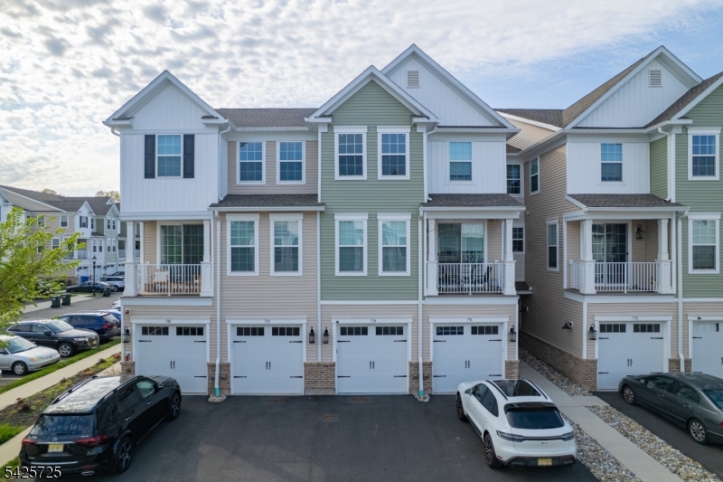734 Station Rd, Dunellen Boro, NJ 08812 Listing Photo  0