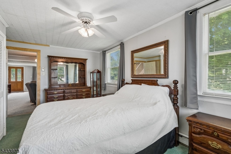 FIRST FLOOR BEDROOM