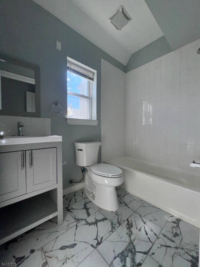 Main bathroom