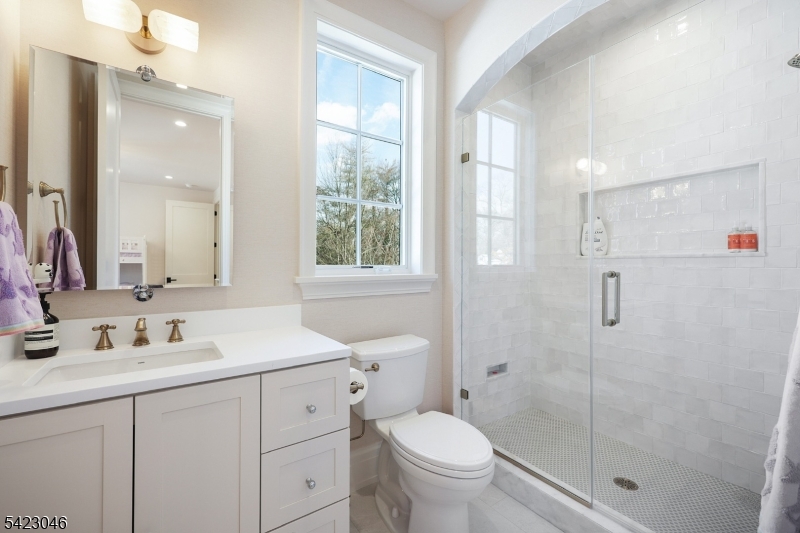 En suite bath