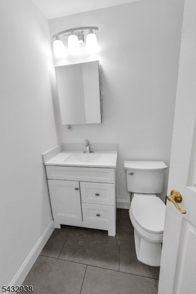 2nd bathroom