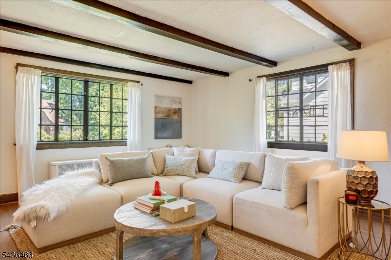 Living Room 7 of 7