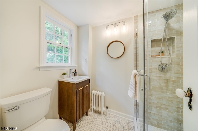 1st Floor Bathroom