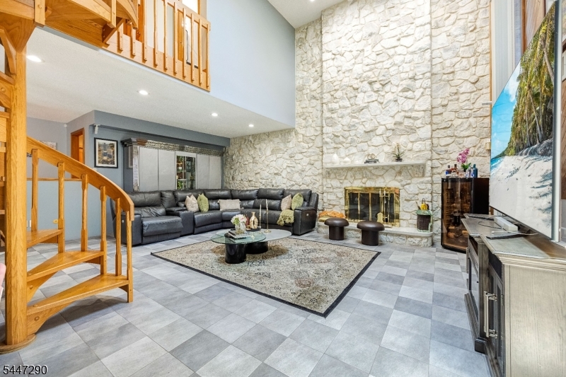 141 Burton Ave