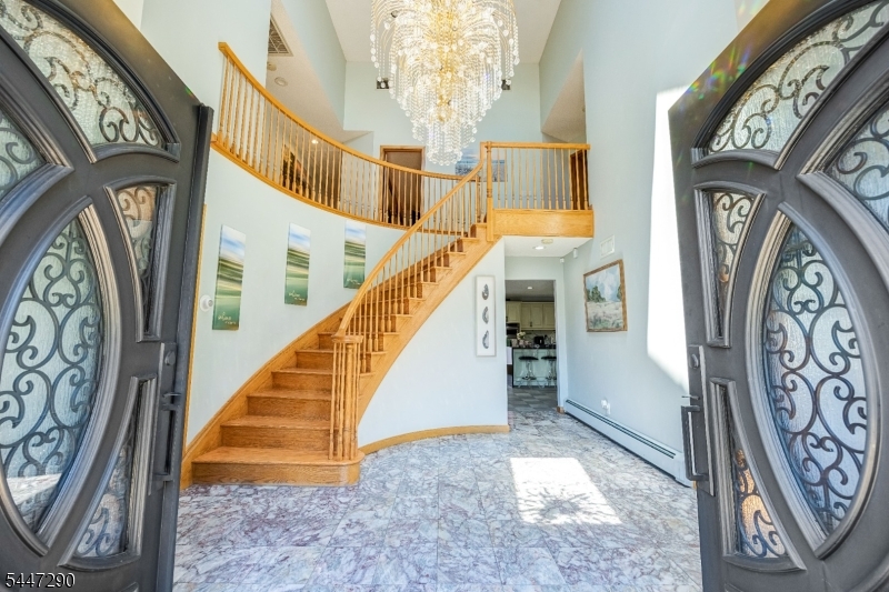 141 Burton Ave