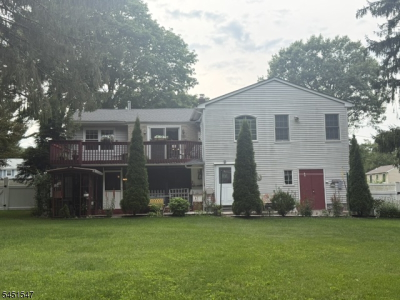 71 Beech Rd
