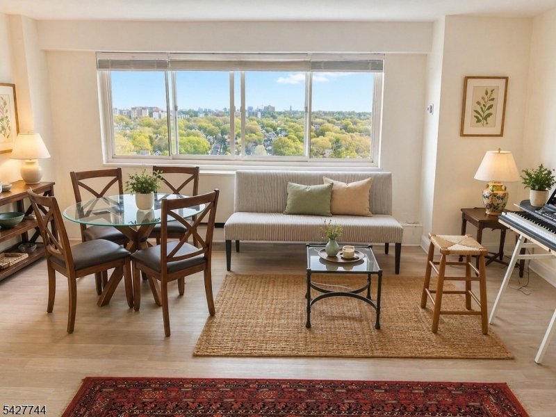377 S Harrison Street 15d 15D