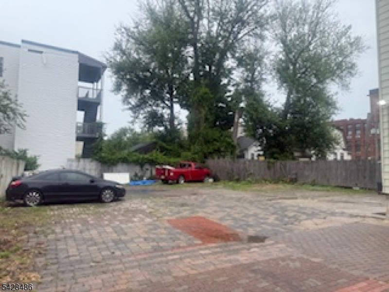 420-424 E 18Th St, #2, Paterson City, NJ 07524 Listing Photo  0