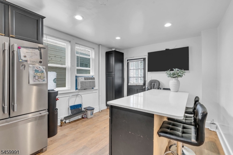 282 Alpine St