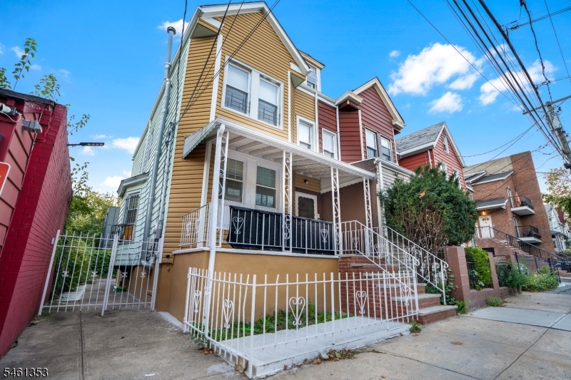 33 Union St