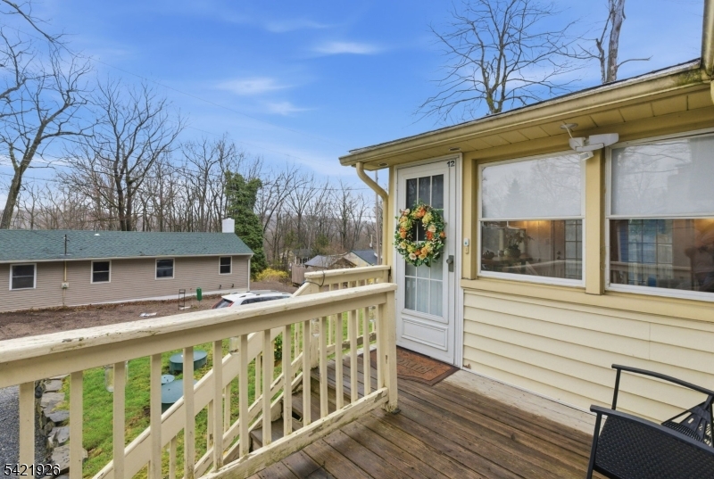 Porch & Entrance