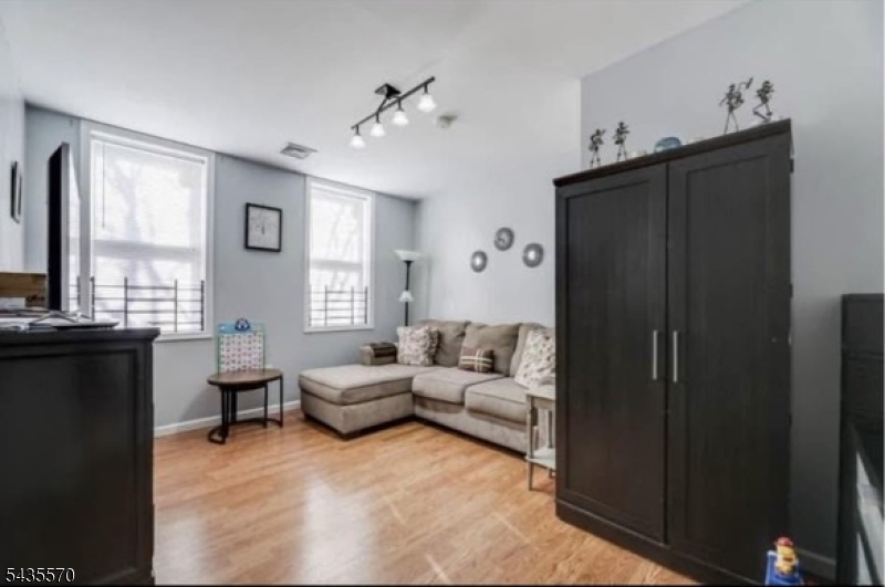 578 N 9Th St, #2, Newark City, NJ 07107 Listing Photo  0