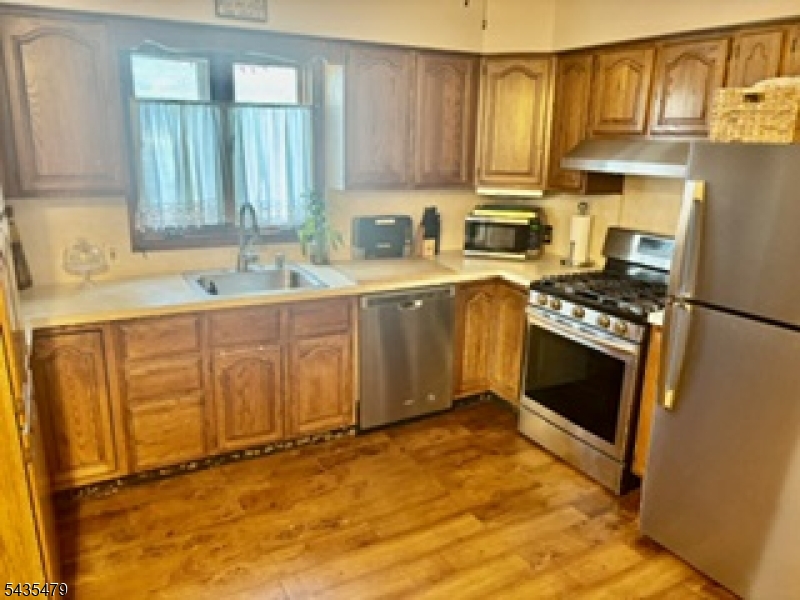 Kitchen unit 2