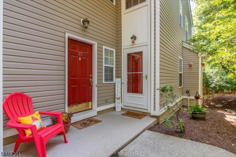 34 Ridge Dr