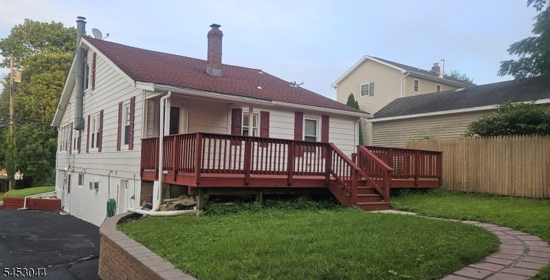 34 Outlook Ave