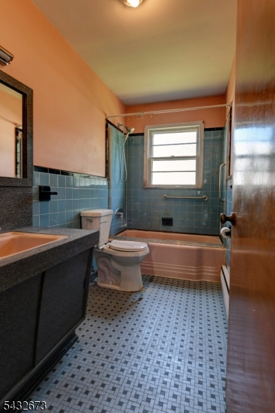 FULL BATH