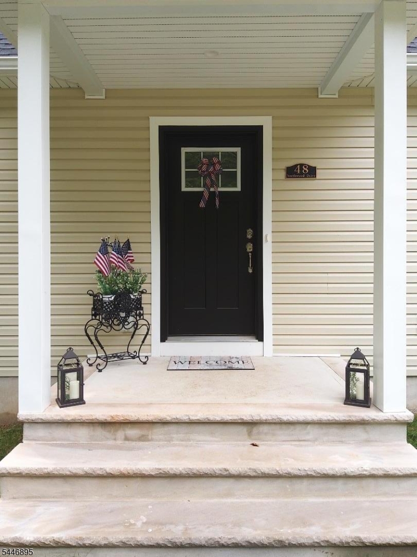 48 Northwood Dr