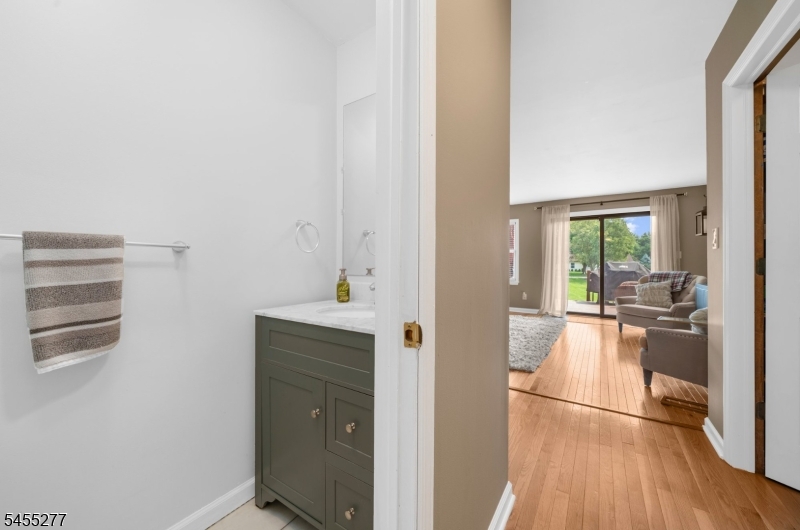 35 Chelsea Cir