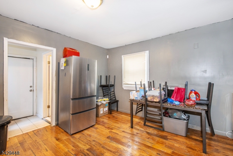 Living/Dining Area