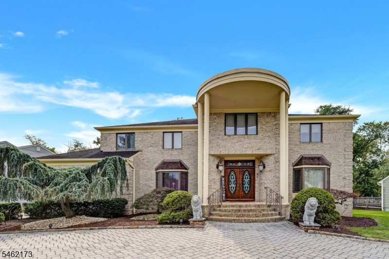 25 Woodbine Rd