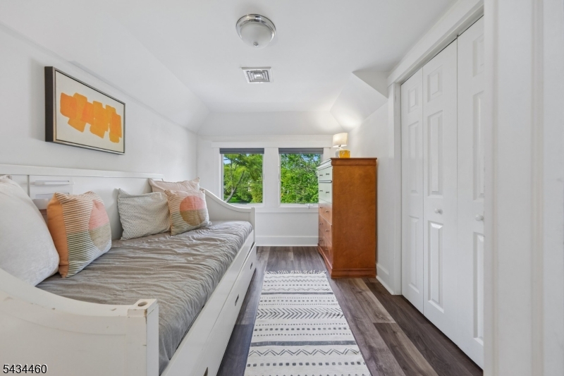 Bed 5