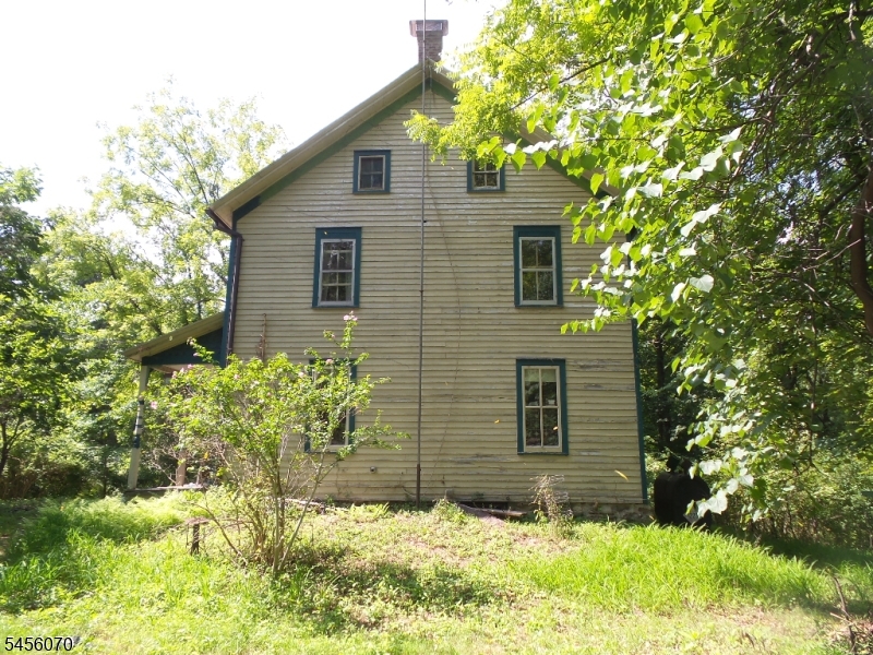 146 River Rd