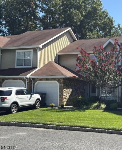 15 Saddle Ct