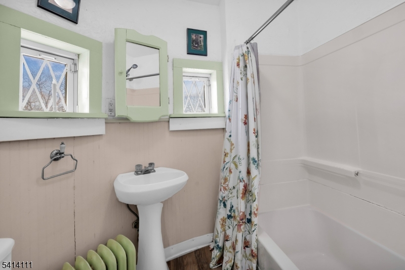 Level 2 - Main Bath