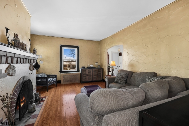 Level 1 - Living Room