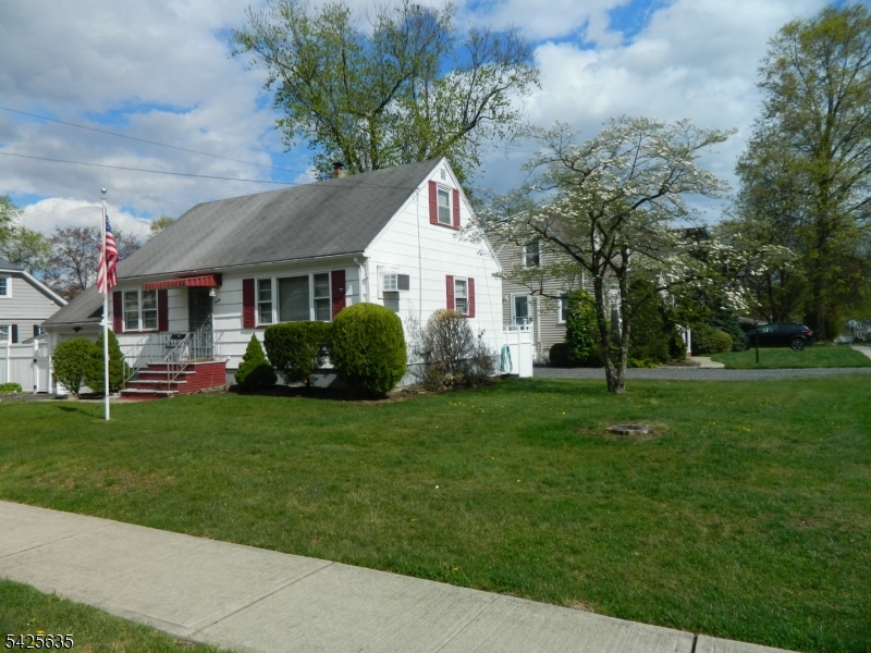 20 Saint Charles Ave, West Caldwell Twp., NJ 07006 Listing Photo  1