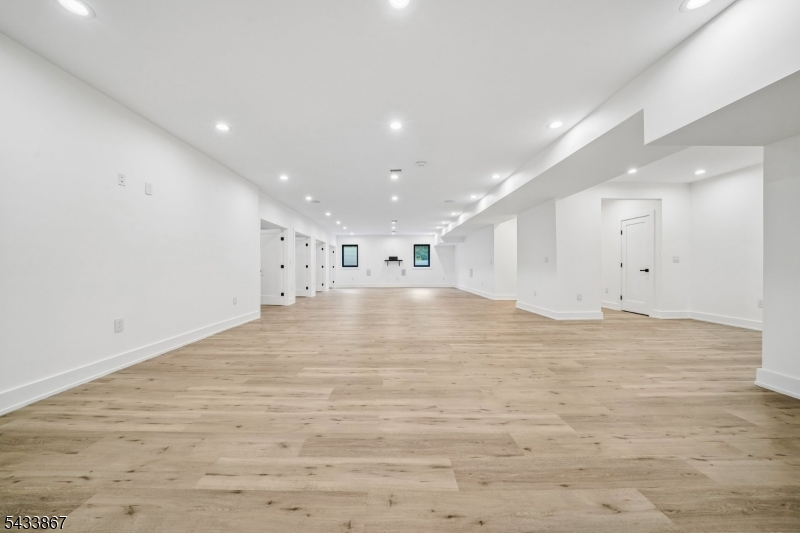 Large Recreation Room