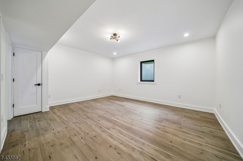 Spacious Bedroom 5