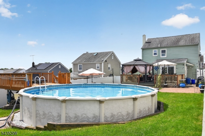Backyard-pool 2