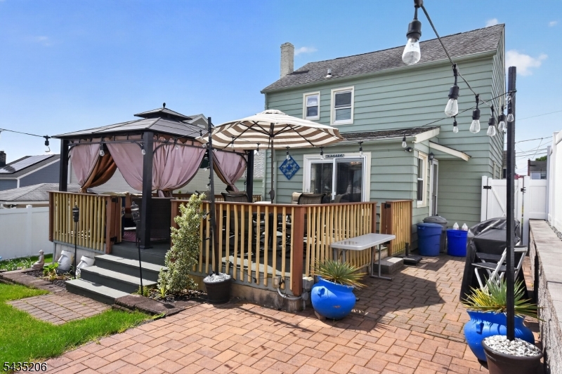 Backyard-deck-2