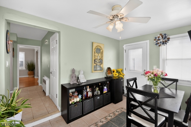 Breakfast nook