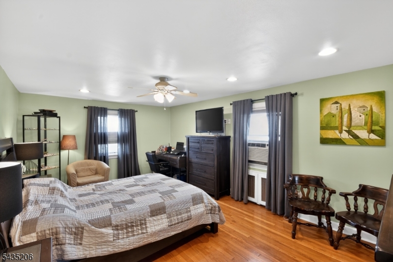 Main-bedroom-1