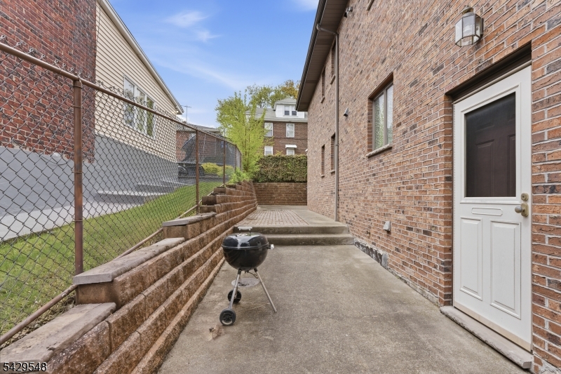Sideyard