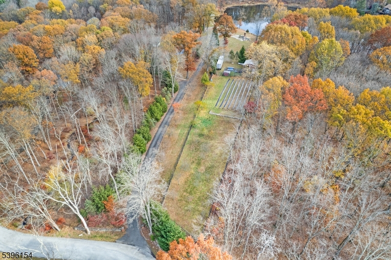 8 Acres