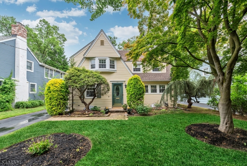 151 Walthery Ave, Ridgewood Village, NJ 07450 Listing Photo  0