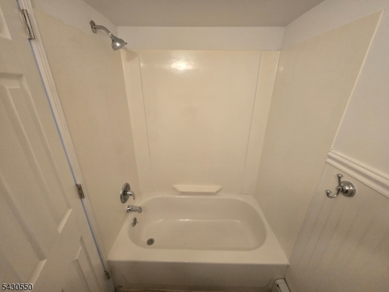 Tub / Shower