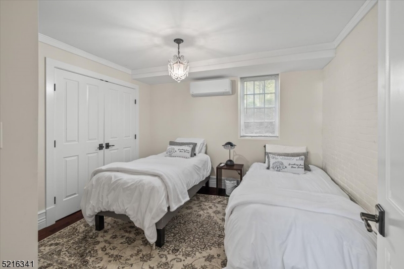 Lower Level Bedroom 1