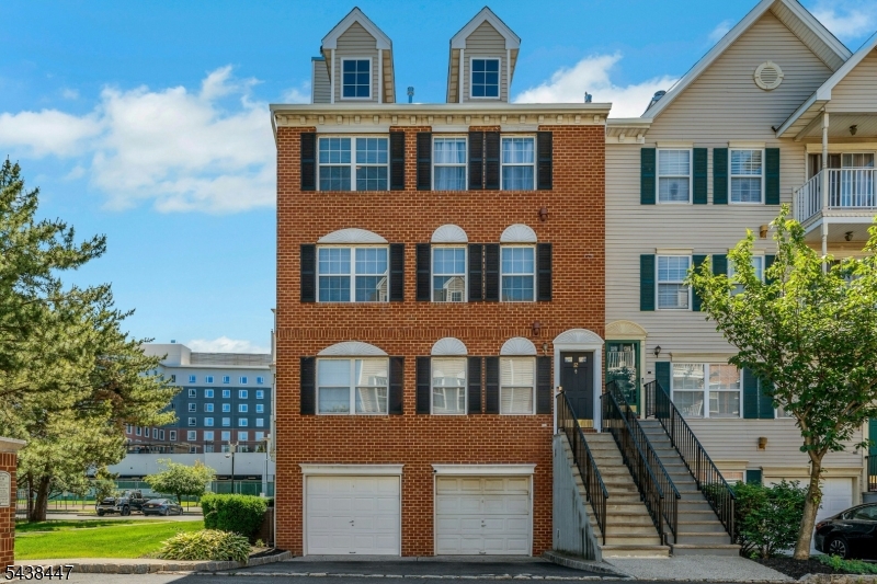 72 Marrow St