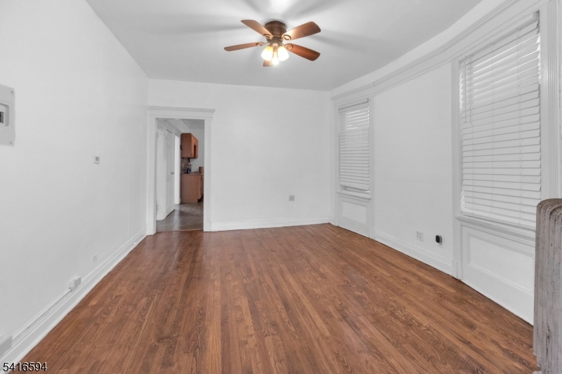 Living room / hallway