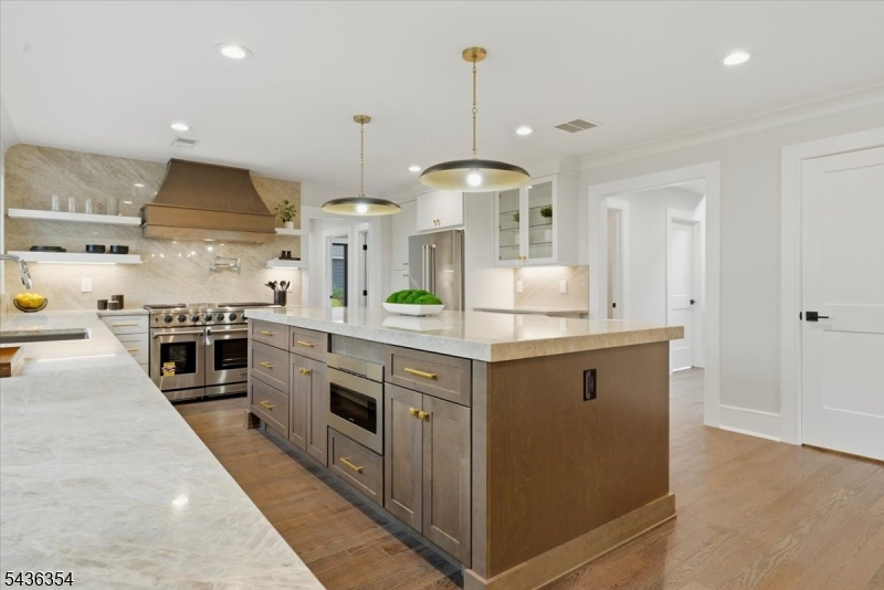 Elegant Taj Mahal Quartzite